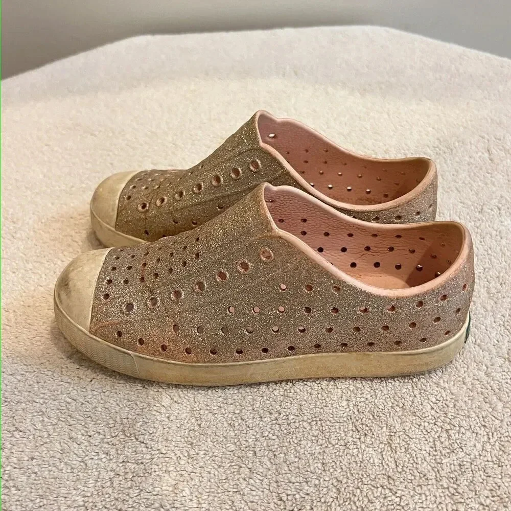Native Pink Glitter Water Shoes Girls J2 Comfort Outdoor Jefferson Bling